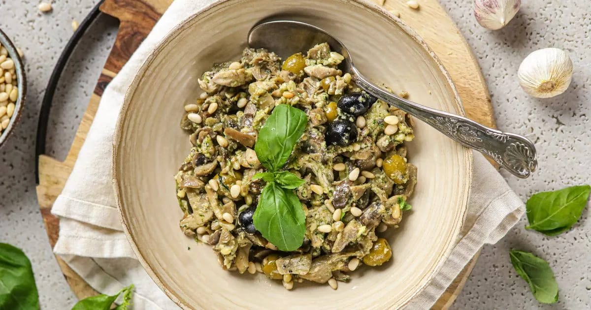 Kalkoen met olijven en paddenstoelen