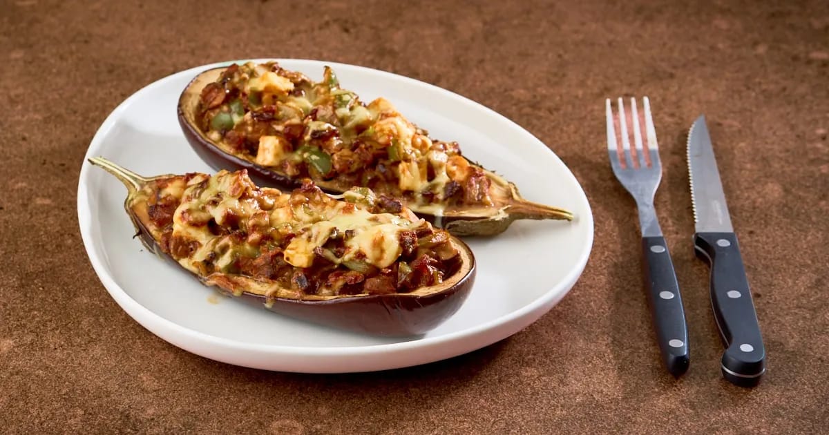 Aubergine gevuld met groenten en feta