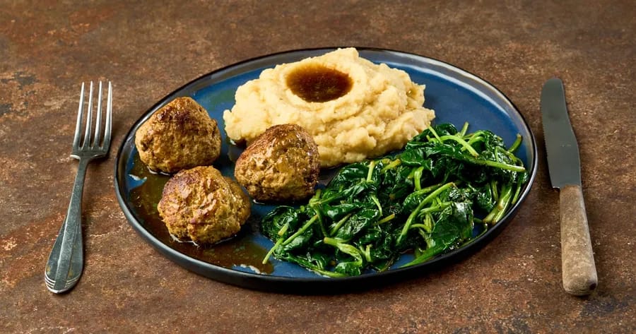 Gehaktballen met knolselderijpuree en spinazie